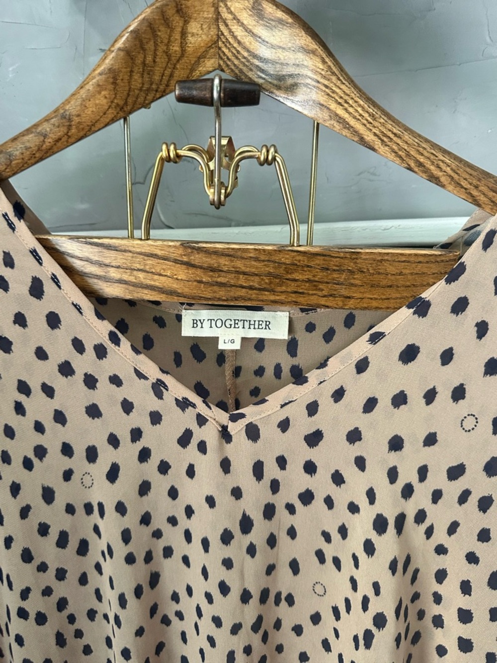 By Together Taupe Black Semi Sheer Spot Print Blouse Size Large V-Neck Boho Top - Picture 3 of 10